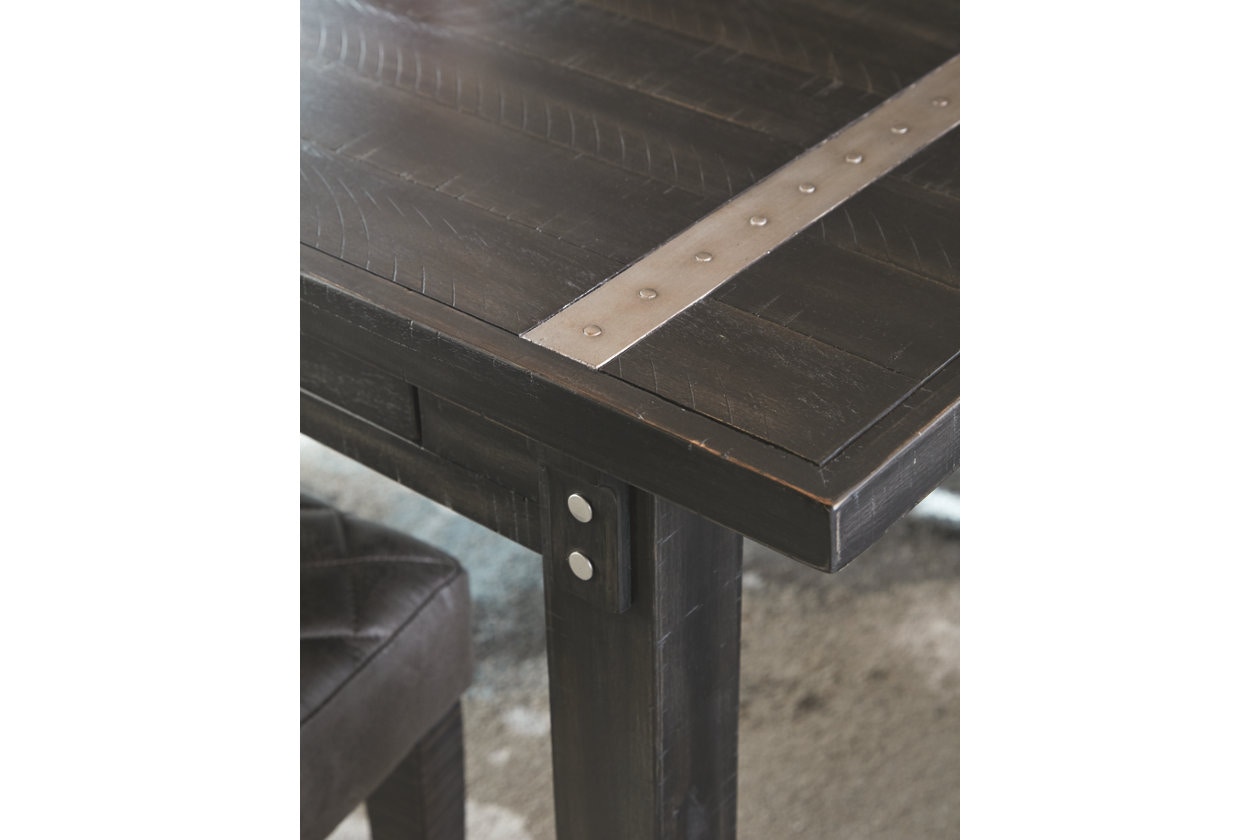 Baylow dining store room table